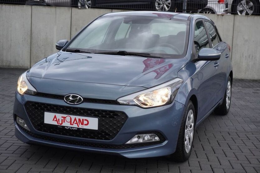 i20