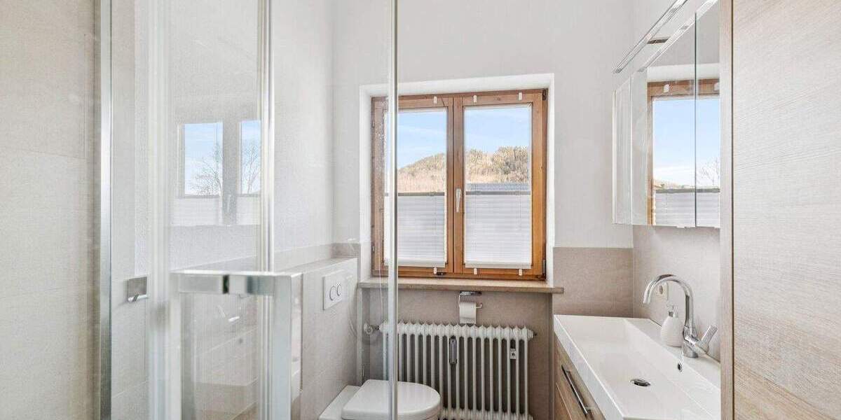 Gewerbeobjekt Rottach-Egern Rottach - 4 Zimmer, 127 m&sup2;, 780.000&euro; | Angebot:25139952