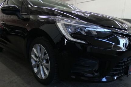 Renault Clio 73.800 km 10.399 &euro; Metzingen 72555