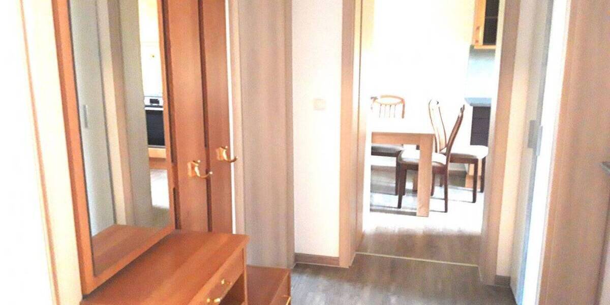 Etagenwohnung Amberg Schäflohe - 2 Zimmer, 90 m&sup2;, 850&euro; | Angebot:26064398