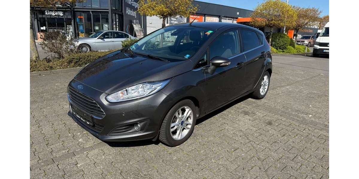 Ford Fiesta 188.000 km 5.800 &euro; Köln-Poll (ARAL Tankstelle ) 51105