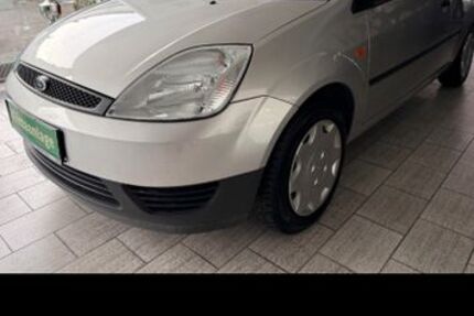 Ford Fiesta 35.590 km 2.500 &euro; Nettetal 41334