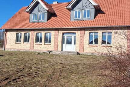 Haus Behren-Lübchin Lübchin - 8 Zimmer, 275 m&sup2;, 980.000&euro; | Angebot:26552942