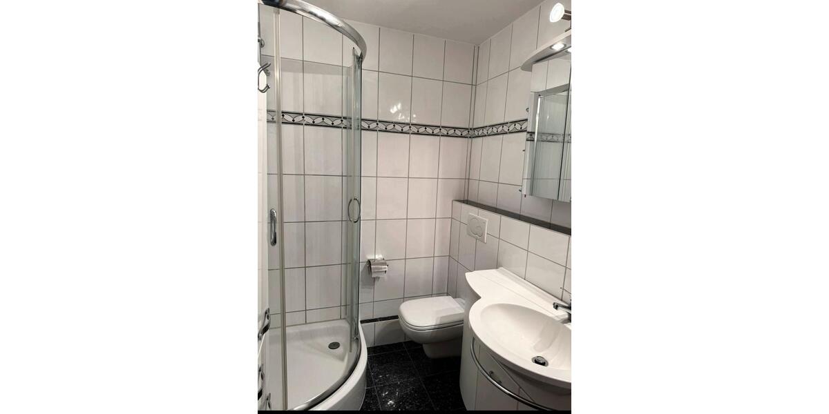 Etagenwohnung Pfullingen - 4 Zimmer, 100 m&sup2;, 329.000&euro; | Angebot:26785739