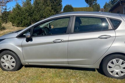 Ford Fiesta 130.050 km 2.000 &euro; Neuhausen 09544