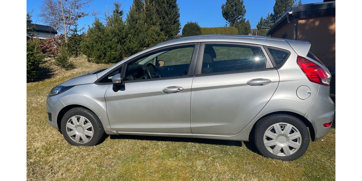 Ford Fiesta 130.050 km 2.800 &euro; Neuhausen 09544
