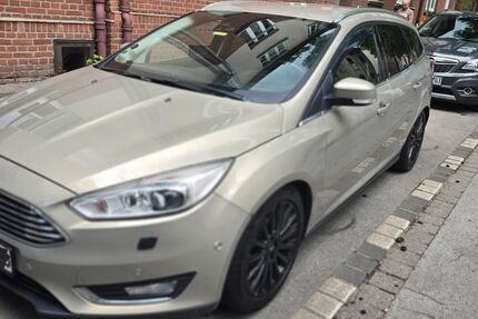 Ford Focus 228.000 km 8.250 &euro; DUISBURG 47166