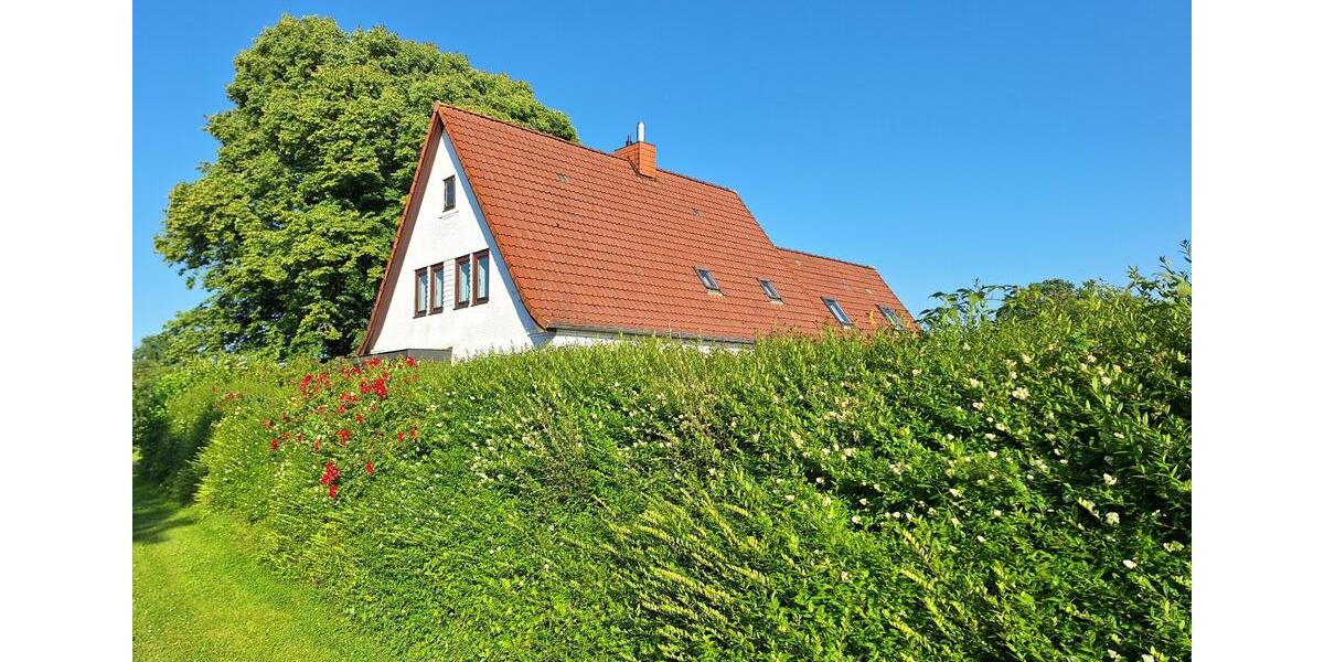 Einfamilienhaus Tellingstedt - 8 Zimmer, 140 m&sup2;, 335.000&euro; | Angebot:26414466