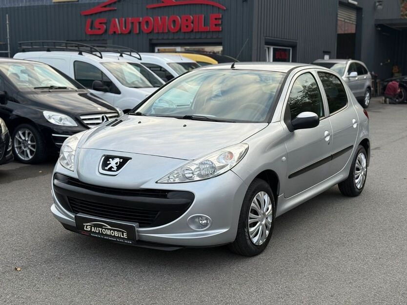 Peugeot 206 83.597 km 3.450 € Dortmund 44147