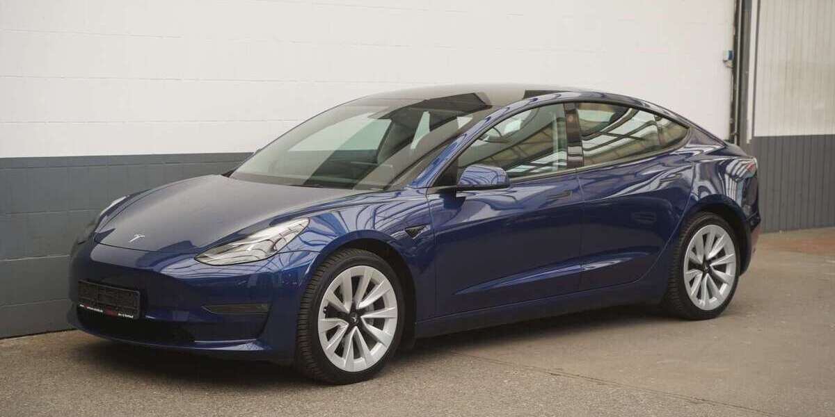 Tesla Model 3 49.998 km 31.650 &euro; Mönchengladbach 41236
