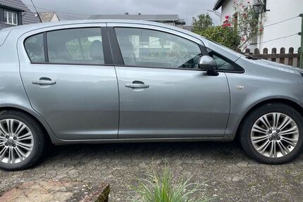 Opel Corsa 68.000 km 7.200 € Argenthal 55496