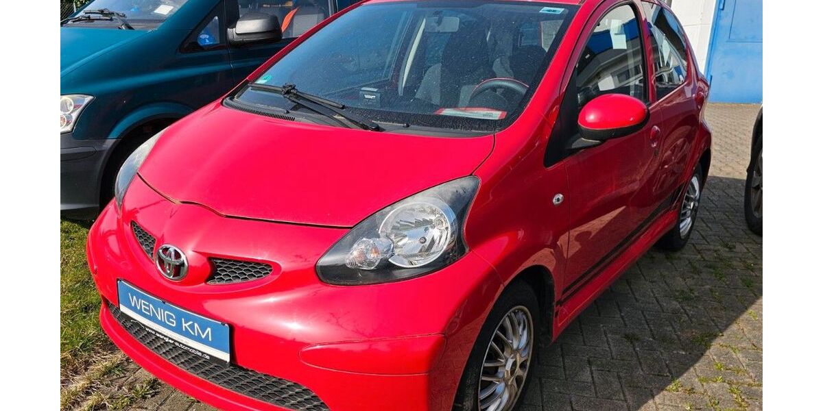 Toyota Aygo (X) 55.440 km 4.900 &euro; Neuershausen 79232