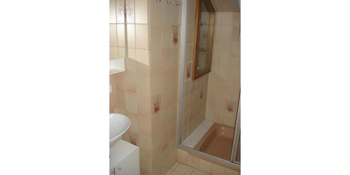 Dachgeschoßwohnung Böbrach - 3 Zimmer, 96 m&sup2;, 440&euro; | Angebot:25103212