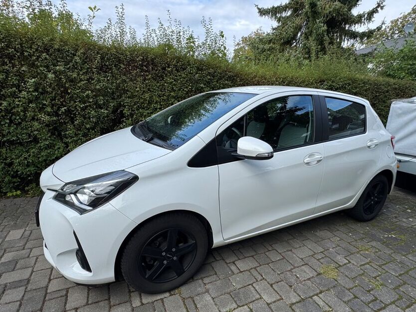 Toyota Yaris 104.207 km 7.950 € Zeuthen 15738