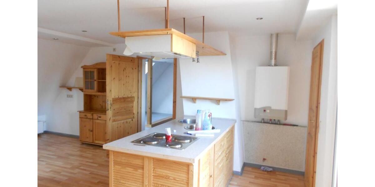 Dachgeschoßwohnung Perleberg - 2 Zimmer, 80 m&sup2;, 510&euro; | Angebot:25980902