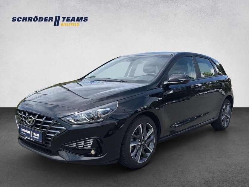 i30