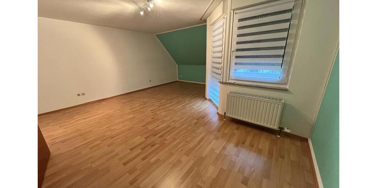 Doppelhaushälfte Köln Mülheim - 4 Zimmer, 114 m&sup2;, 2.000&euro; | Angebot:25297595