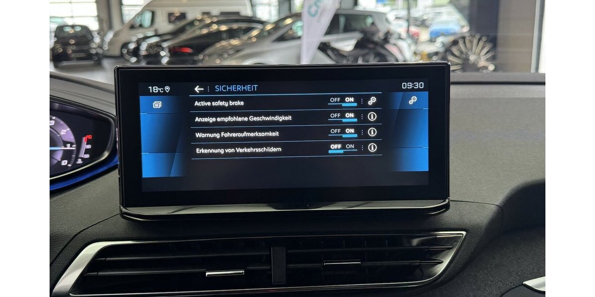 Peugeot 5008 Puretech 130 Allure CarPlay Cam 17.210 km 21.470 &euro; Lich 35423