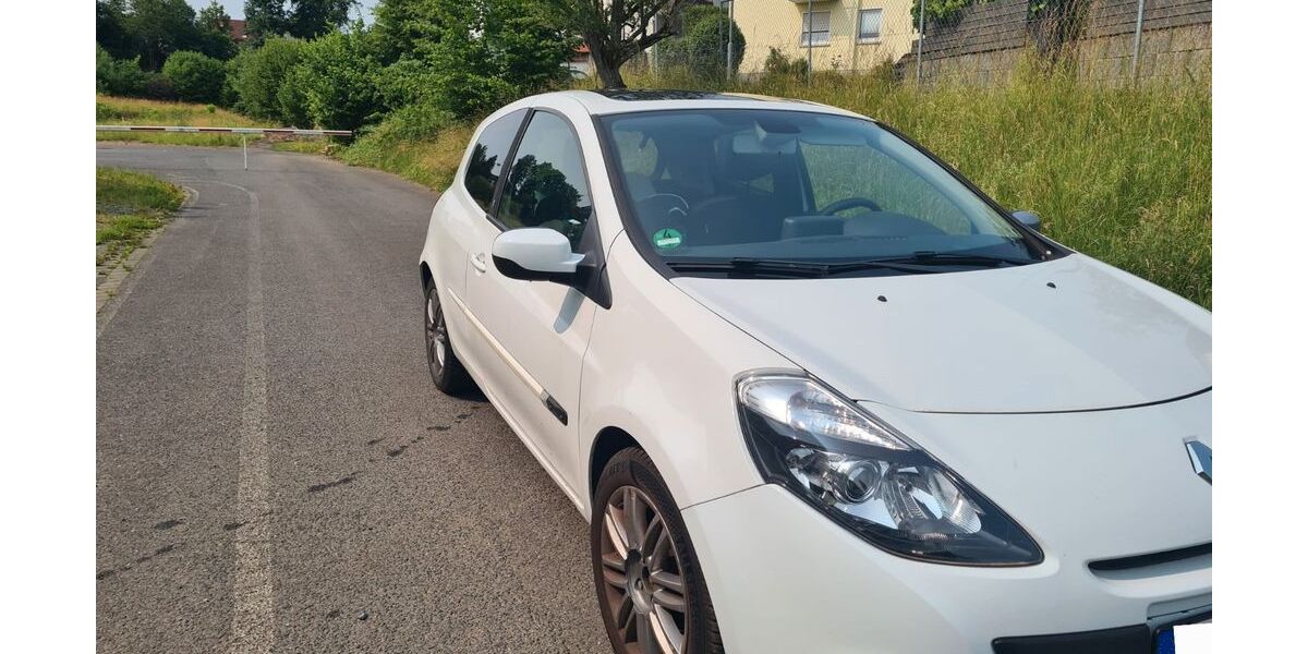 Renault Clio 203.700 km 2.600 &euro; Hösbach 63768