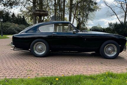 Aston Martin DB 66.755 km 199.500 &euro; Blender 27337