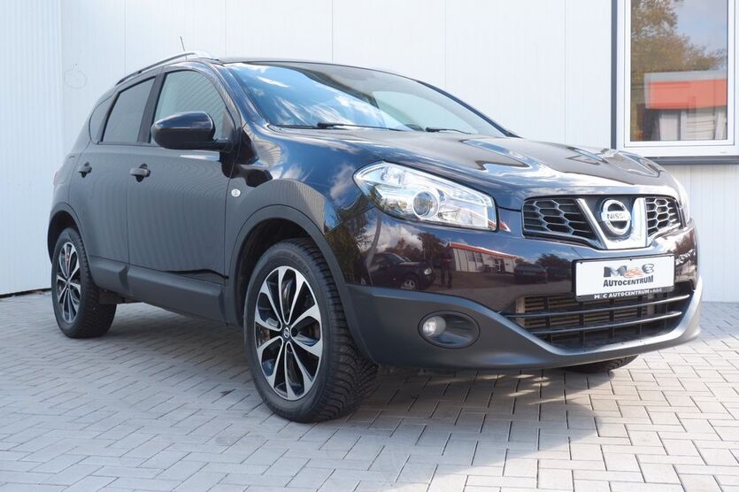 Nissan Qashqai 144.560 km 7.490 € Halle 06116