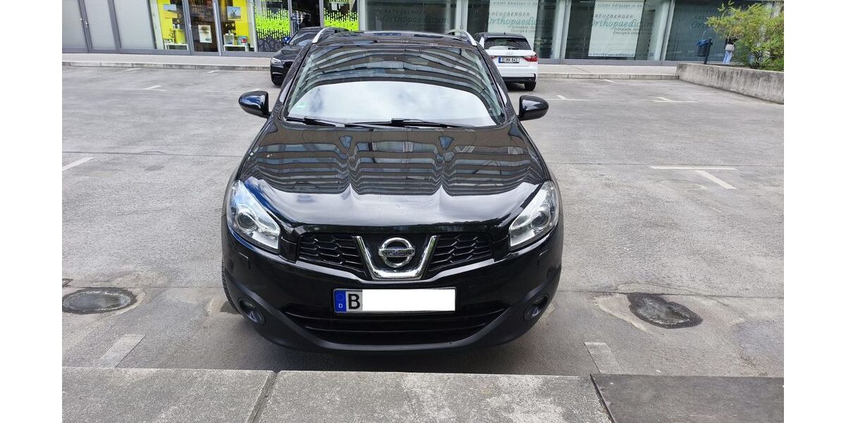 Nissan Qashqai 279.000 km 4.200 &euro; Berlin 10117