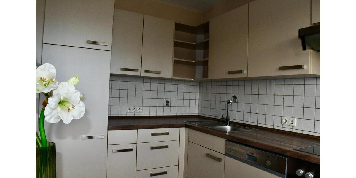 Wohnung direkt in Neuhof - 82m² - 45 Zimmer 5 zimmer