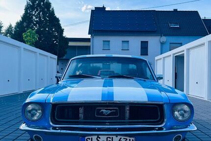 Ford Mustang 98.000 km 17.500 &euro; Saarlouis 66740