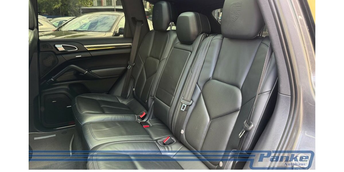 Porsche Cayenne S 294kw*Pano*LuftF*Bose*Memo*Belüftet* 200.000 km 19.990 &euro; Berlin 13187