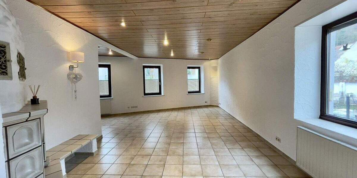 Doppelhaushälfte Bad Dürkheim - 5 Zimmer, 170 m&sup2;, 1.350&euro; | Angebot:25657429