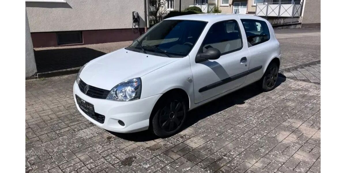 Renault Clio 166.000 km 2.350 &euro; Dortmund 44145