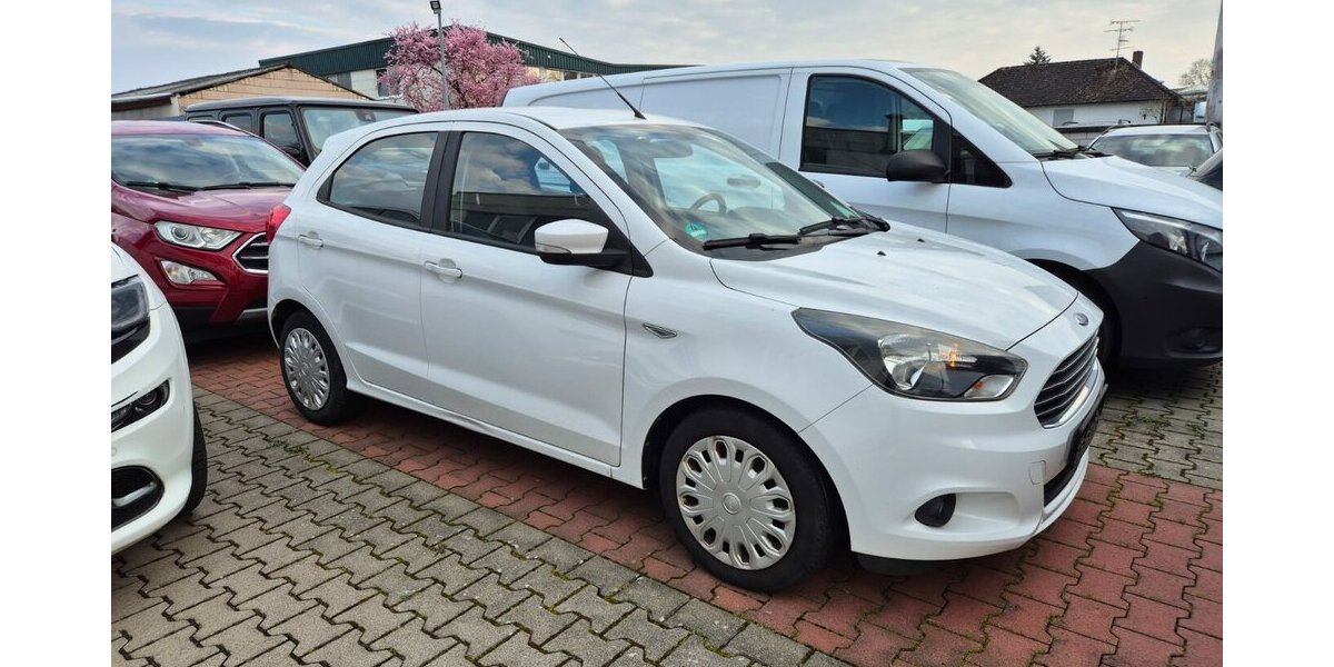 Ford Ka+ Cool & Sound, Klima 65.627 km 7.290 &euro; Rodgau 63110