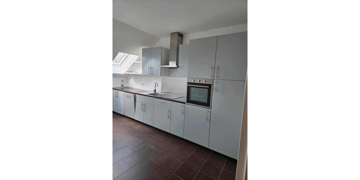 Dachgeschoßwohnung Schwandorf - 3 Zimmer, 94 m&sup2;, 250.000&euro; | Angebot:26806224
