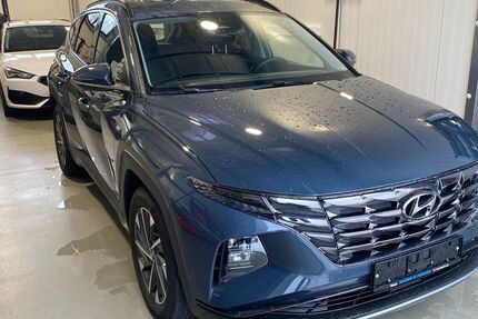 Hyundai TUCSON 14.690 km 30.990 &euro; Trieb 08239