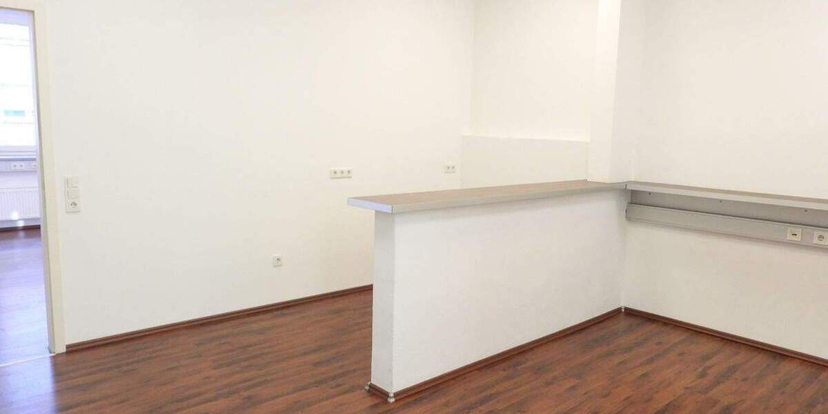 Gewerbeobjekt Nürnberg St Peter - 4 Zimmer, 128 m&sup2;, 890&euro; | Angebot:26843714