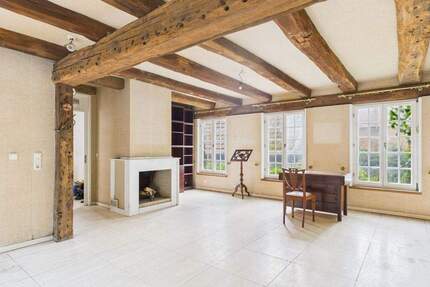 Zeitloser Charme trifft Raumvielfalt - Denkmalgeschütztes Einfamilienhaus mit 6 Zimmern 6 zimmer