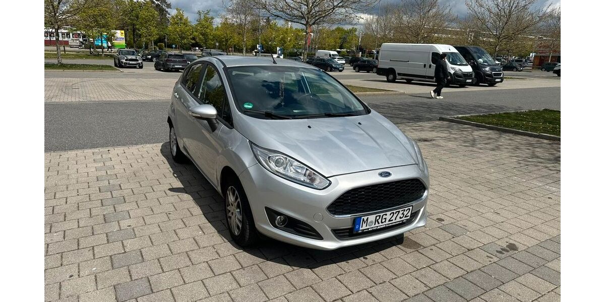 Ford Fiesta 94.636 km 5.700 &euro; München 80807