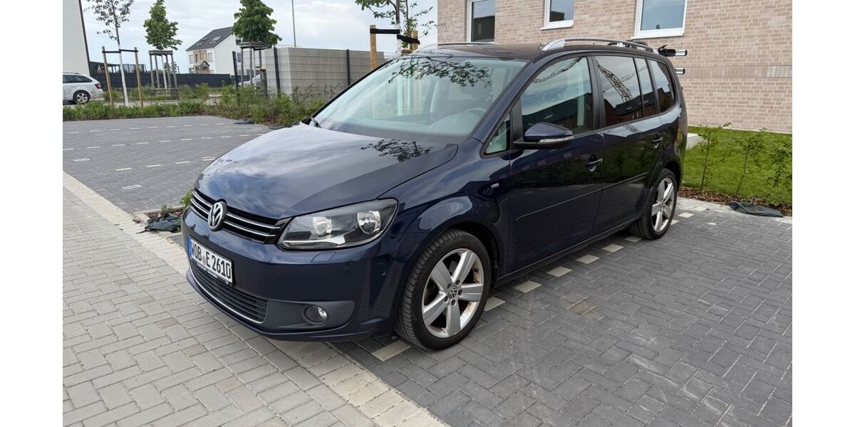 VW Touran 180.000 km 7.999 &euro; Wolfsburg 38446