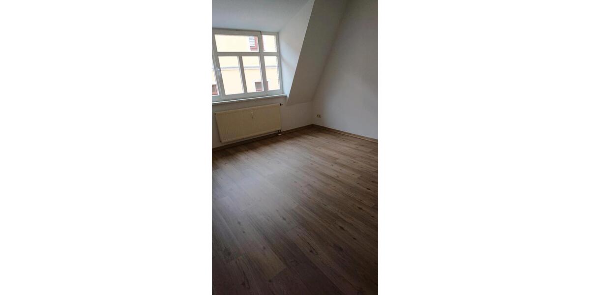 Etagenwohnung Großenhain - 2 Zimmer, 67 m&sup2;, 586&euro; | Angebot:26270759