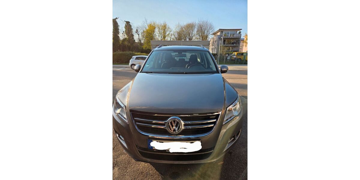 VW Tiguan 66.500 km 9.500 &euro; Freiburg 79100