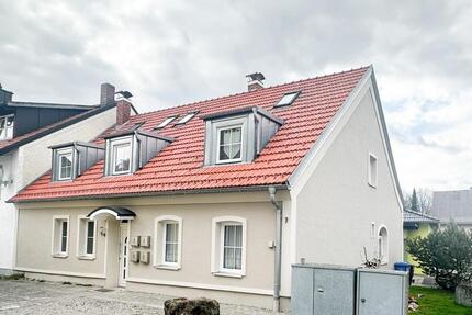 Gemütliche 2-Zimmer-Wohnung mit Galerie in Waldmünchen – frei ab 01.01.2026 zimmer