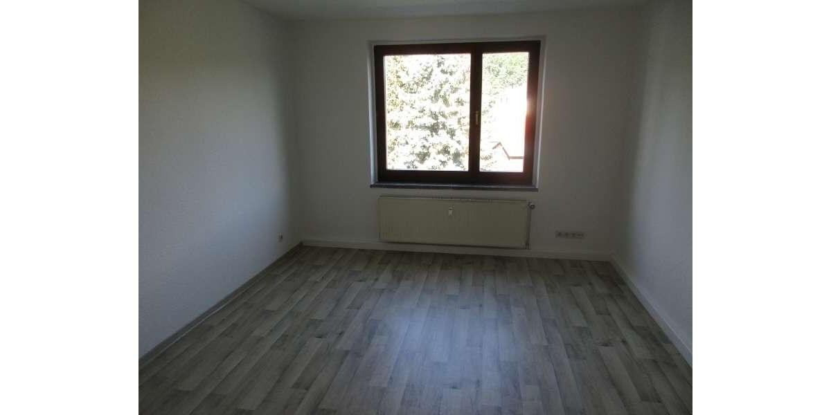 Etagenwohnung Dippoldiswalde - 2 Zimmer, 52 m&sup2;, 325&euro; | Angebot:23794026