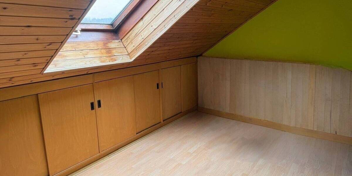 Einfamilienhaus Münchberg - 5 Zimmer, 117 m&sup2;, 225.000&euro; | Angebot:25995755