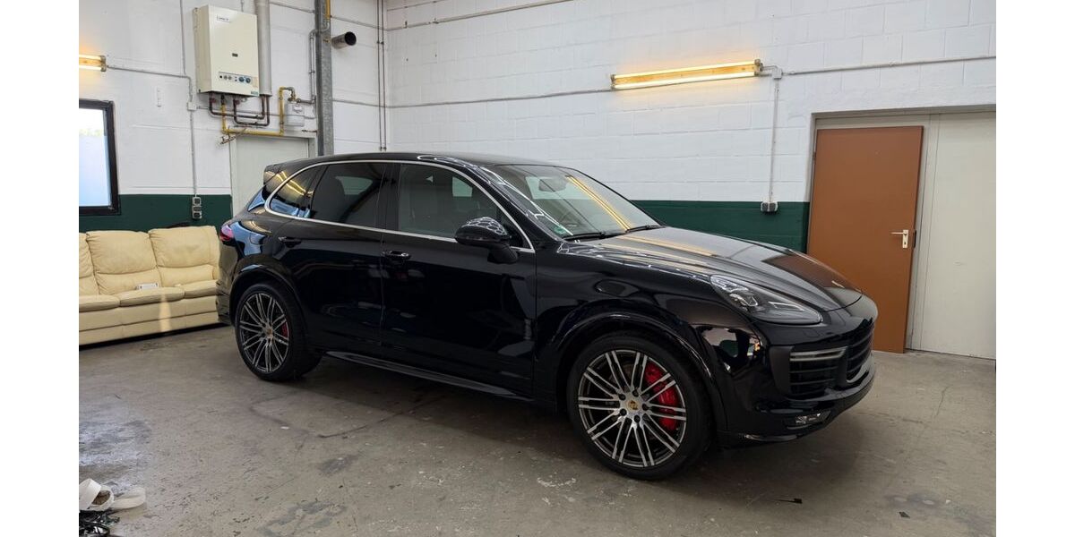 Porsche Cayenne 97.563 km 35.600 &euro; Dortmund 44141