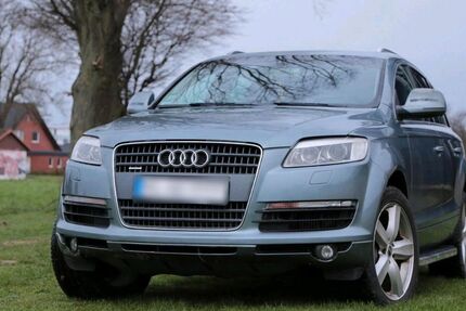 Audi Q7 303.000 km 6.950 &euro; Minden 32425
