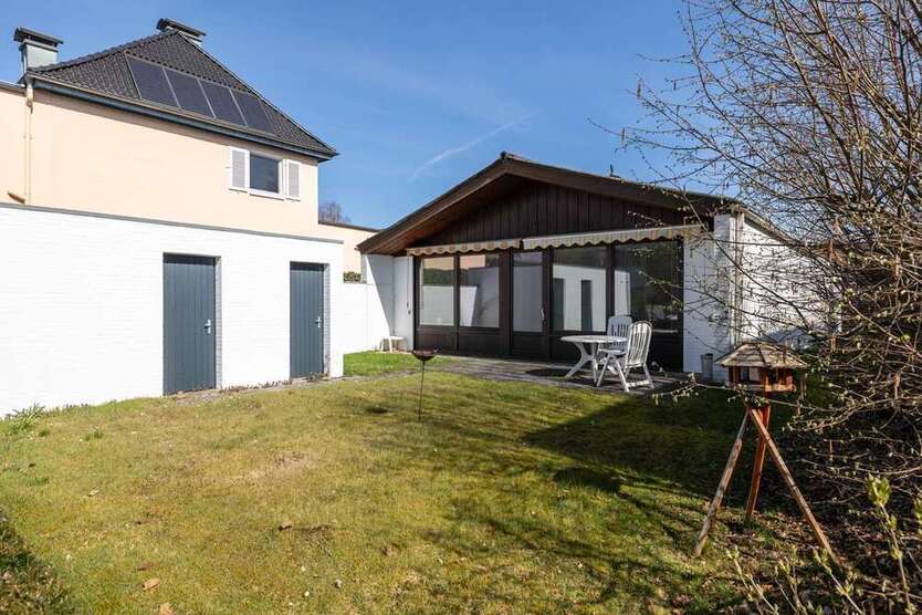 Haus zum Kaufen in Delmenhorst 224.000 € 150 m²