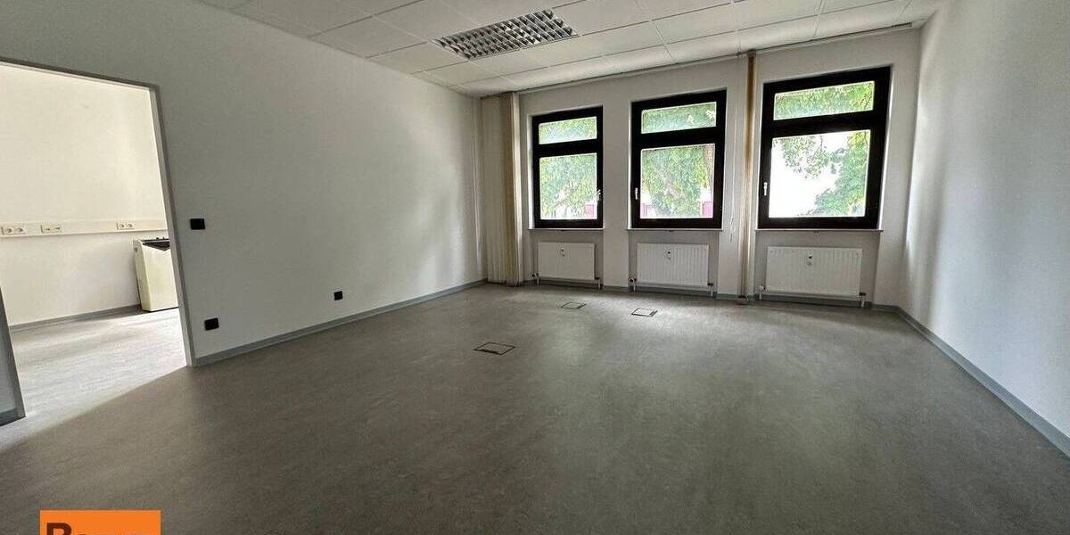 Gewerbeobjekt Villingen-Schwenningen Villingen - 8 Zimmer, 286 m&sup2;, 2.300&euro; | Angebot:25771332