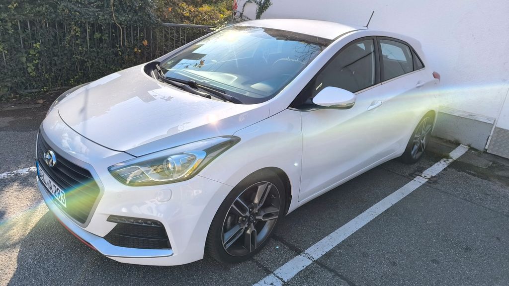 Hyundai i30 100.000 km 11.500 &euro; Bad Reichenhall 83435