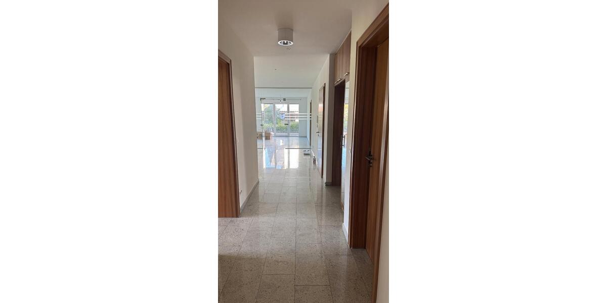 Erdgeschoßwohnung Kupferzell - 3.5 Zimmer, 163 m&sup2;, 1.540&euro; | Angebot:26616085