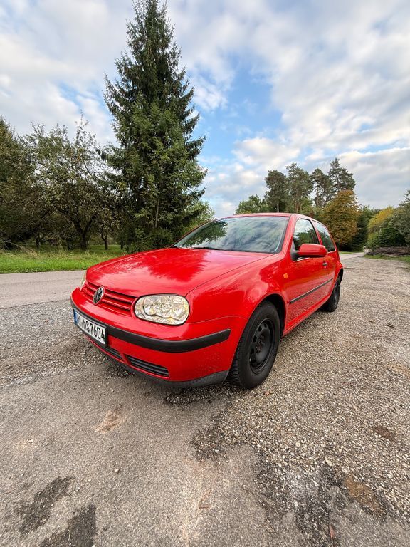 VW Golf 94.400 km 2.500 € Winterbach 73650